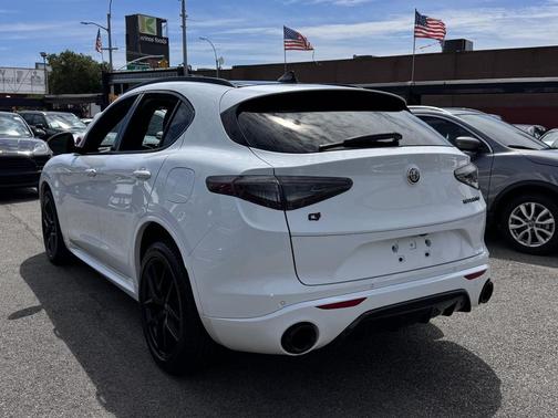 2021 Alfa Romeo Stelvio Ti Sport