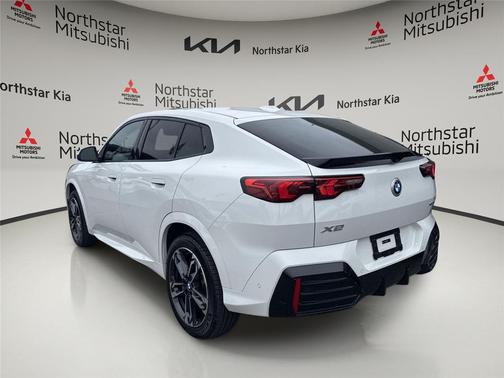 WHITE 2025 BMW X2 xDrive28i