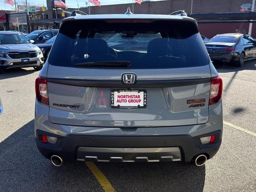 2023 Honda Passport AWD TrailSport