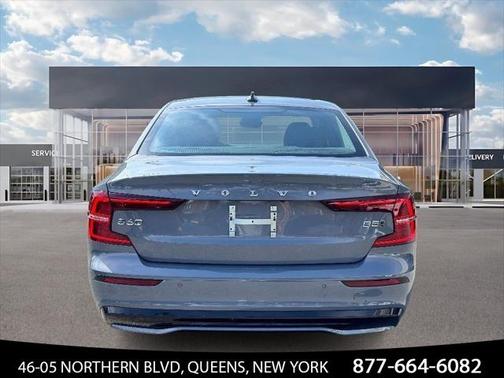 2024 Volvo S60 B5 Core Dark Theme