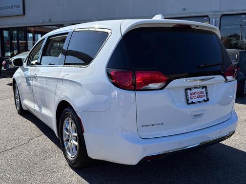2020 Chrysler Pacifica Touring