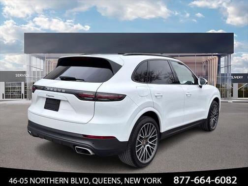 2022 Porsche Cayenne Platinum Edition