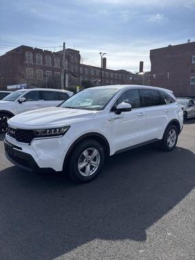 2022 Kia Sorento LX
