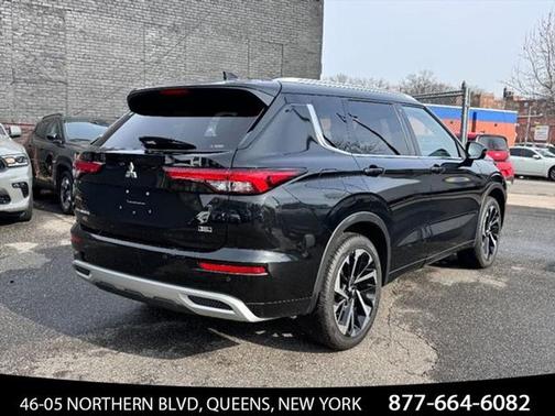 2022 Mitsubishi Outlander SEL Special Edition S-AWC