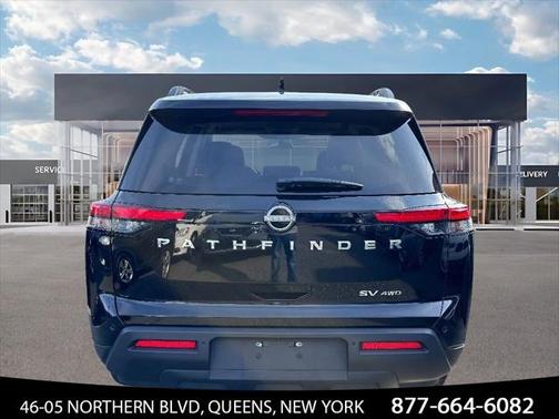 2022 Nissan Pathfinder SV 4WD