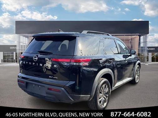 2022 Nissan Pathfinder SV 4WD