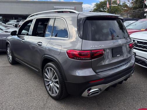 2021 Mercedes-Benz GLB 250 4MATIC