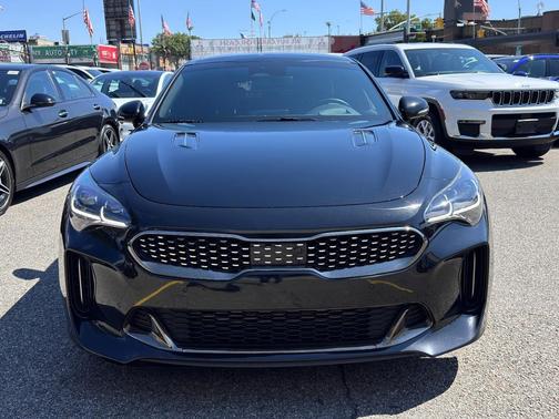 2022 Kia Stinger GT2