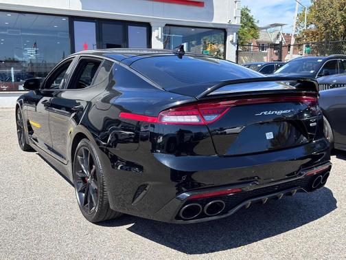 2022 Kia Stinger GT2