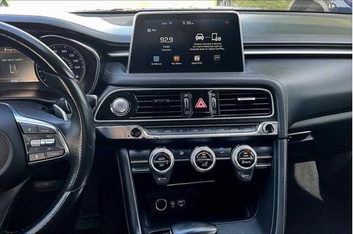 2020 Genesis G70 2.0T RWD