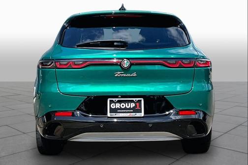 Verde Fangio Metallic 2024 Alfa Romeo Tonale Ti EAWD