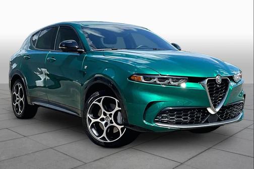 Verde Fangio Metallic 2024 Alfa Romeo Tonale Ti EAWD