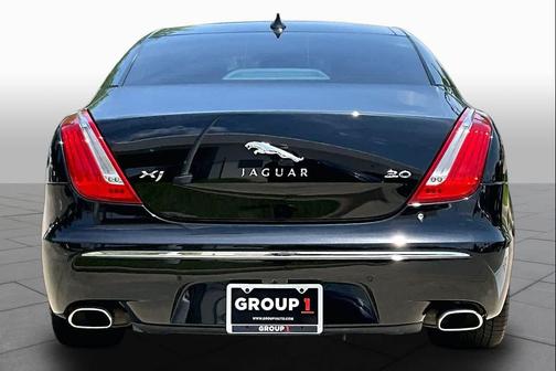 Ultimate Black 2013 Jaguar XJ Base