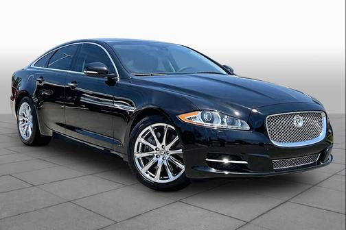 Ultimate Black 2013 Jaguar XJ Base