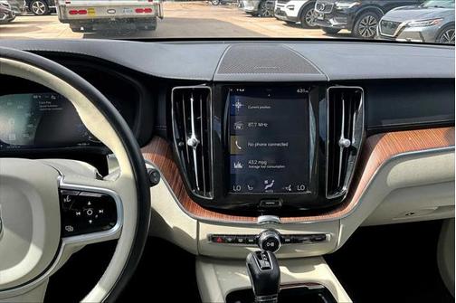 2020 Volvo XC60 T6 Inscription
