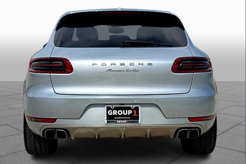 2016 Porsche Macan Turbo
