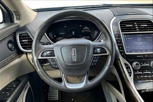 2019 Lincoln Nautilus Reserve
