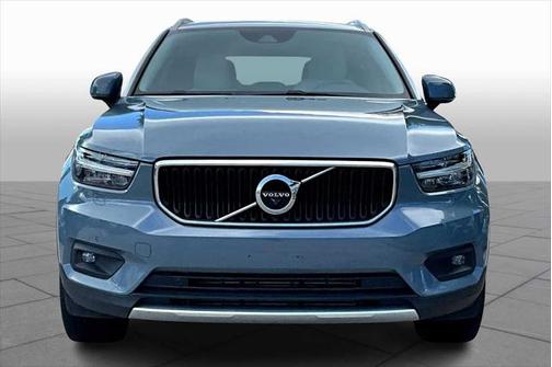 2021 Volvo XC40 T4 Momentum