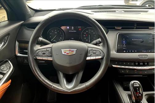 2021 Cadillac XT4 Premium Luxury