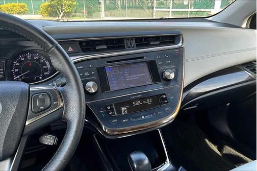 2013 Toyota Avalon XLE