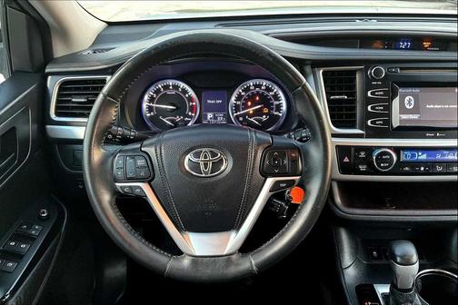 2014 Toyota Highlander LE Plus