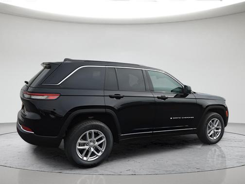 White 2026 Jeep Grand Cherokee Laredo