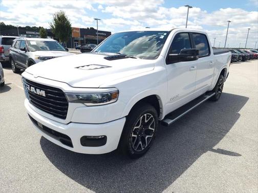 2025 RAM 1500 Laramie Crew Cab 4x4 57' Box