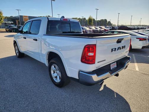 2025 RAM 1500 Big Horn Crew Cab 4x4 57' Box