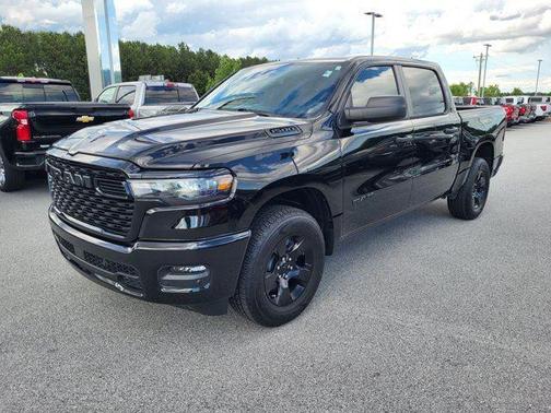 2025 RAM 1500 Tradesman Crew Cab 4x4 57' Box
