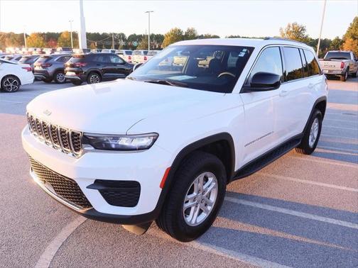 2024 Jeep Grand Cherokee Laredo 4x4