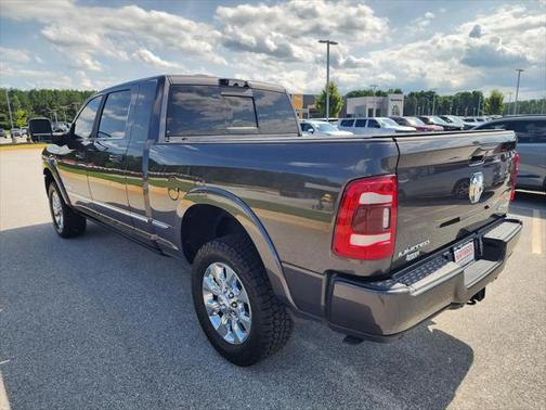 2023 RAM 3500 Limited Mega Cab 4x4 64' Box