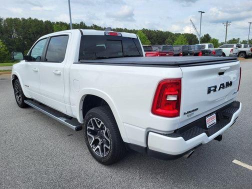 2025 RAM 1500 Laramie Crew Cab 4x4 57' Box