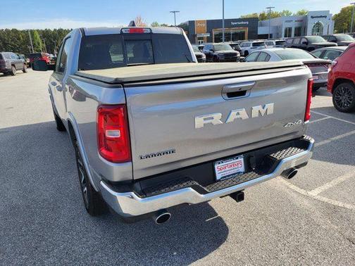 2025 RAM 1500 Laramie Crew Cab 4x4 57' Box