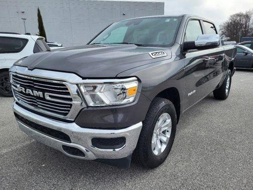 2024 RAM 1500 Laramie Crew Cab 4x4 57' Box