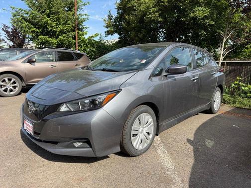 Gun Metallic 2024 Nissan Leaf S