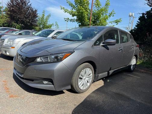Gun Metallic 2024 Nissan Leaf S