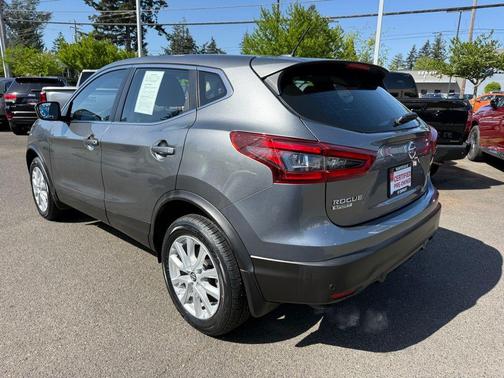 Gun Metallic 2022 Nissan Rogue Sport S