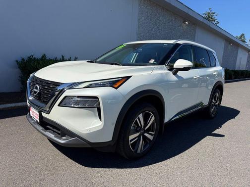White 2023 Nissan Rogue SL