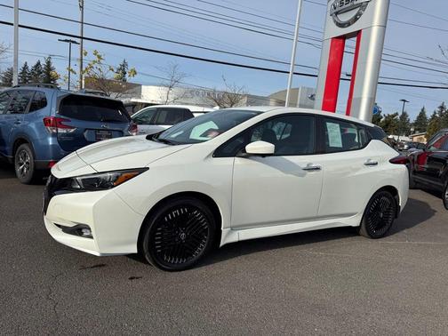 2024 Nissan Leaf SV PLUS