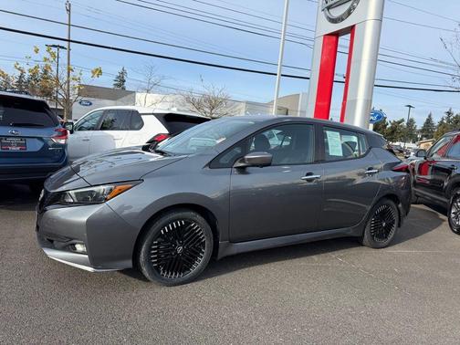 2023 Nissan Leaf SV PLUS