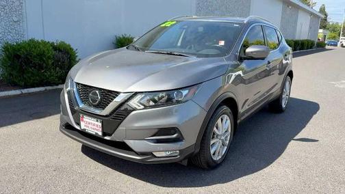 2022 Nissan Rogue Sport SV