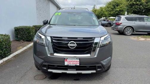 2024 Nissan Pathfinder SL