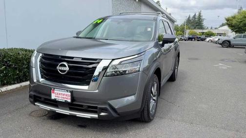 2024 Nissan Pathfinder SL
