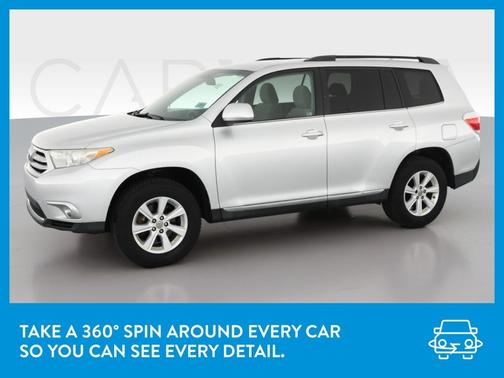 Photo 3 of 43 of 2011 Toyota Highlander