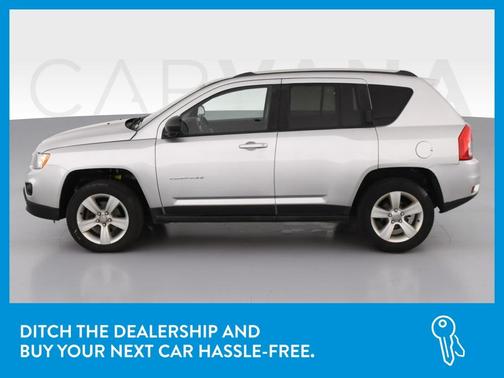 Photo 4 of 38 of 2013 Jeep Compass Sport