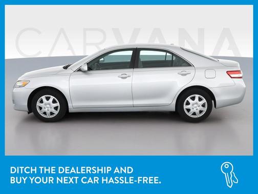 Photo 4 of 30 of 2011 Toyota Camry