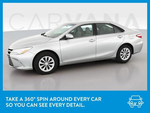 Photo 3 of 41 of 2016 Toyota Camry LE