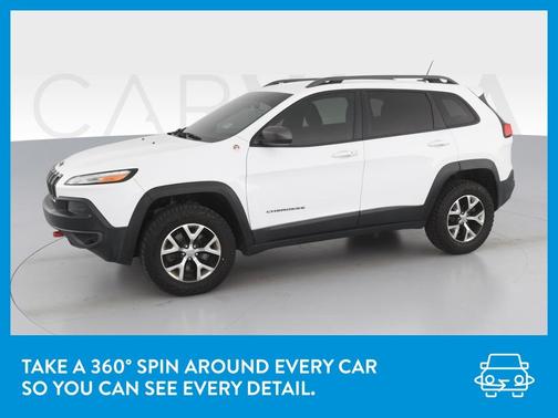 Photo 3 of 47 of 2015 Jeep Cherokee Trailhawk