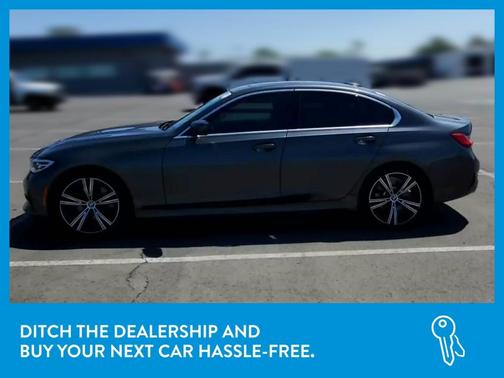 Photo 4 of 37 of 2019 BMW 330 i