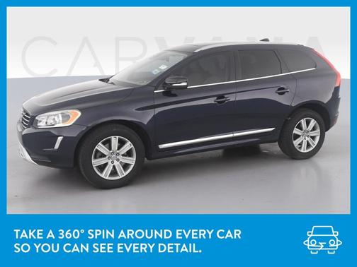 Photo 3 of 43 of 2017 Volvo XC60 T5 Dynamic